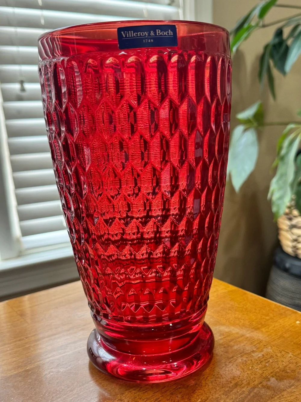 Villeroy & Boch Boston Ruby Red Vase